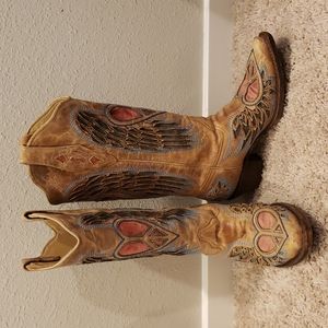 Corral boots